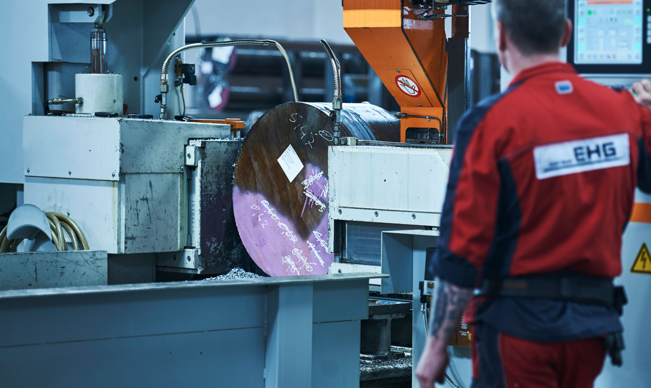 Sawing and cutting of steel and metal with the most modern machines