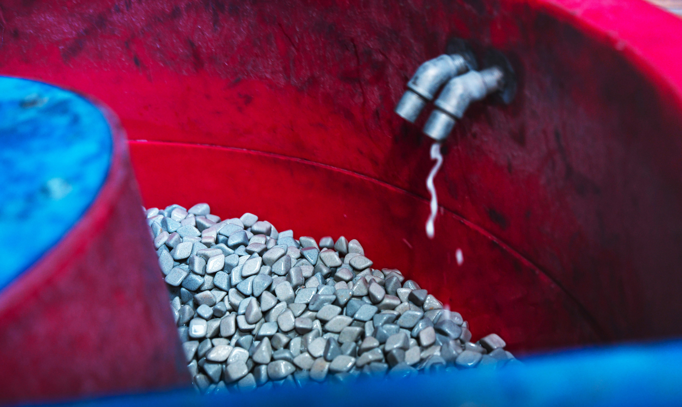 Barrel finishing of steel and metal at EHG