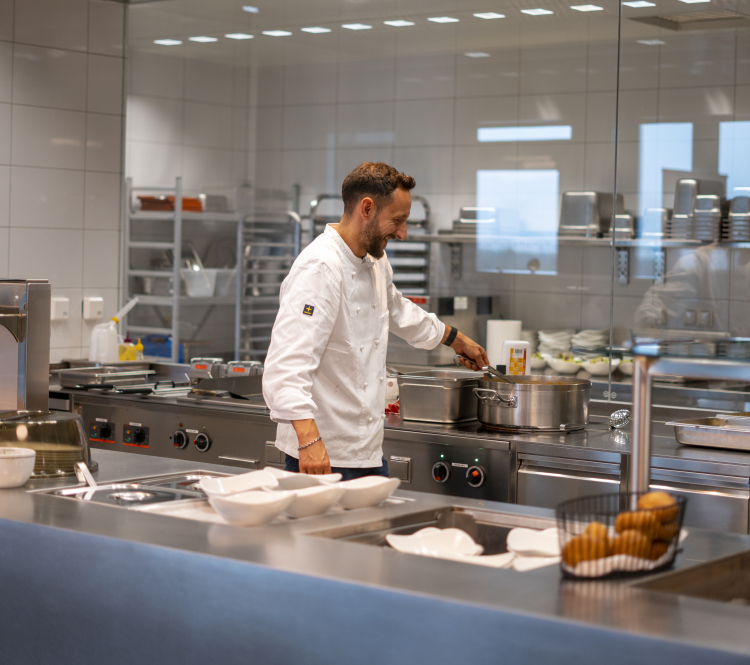 EHG_Stahlzentrum_Dornbirn_Sony (164)-ehgusto (2) EHG_Stahlzentrum_Dornbirn_Sony (164)-ehgusto (2)